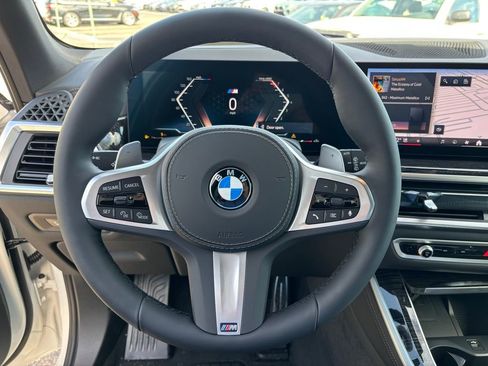 New 2026 BMW X5 xDrive40i w/ M Sport Package image 18