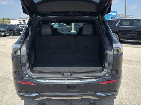 Used 2022 Buick Enclave Avenir image 26