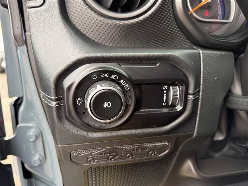 Used 2024 Jeep Wrangler Unlimited Rubicon 392 w/ Dual Top Group AWD/4WD image 33