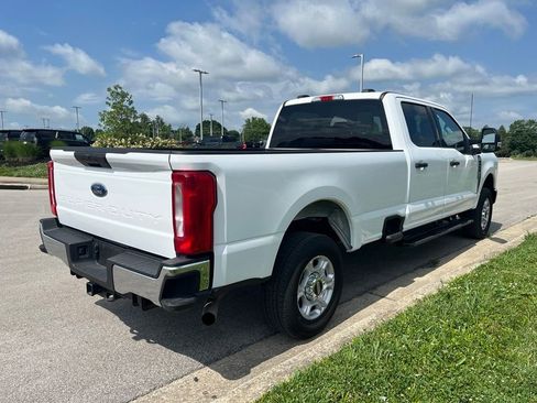 Used 2026 Ford F250 XLT AWD/4WD image 3