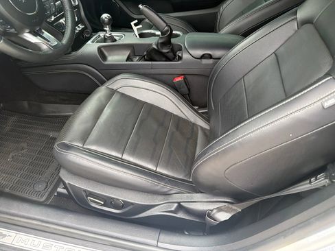 Used 2019 Ford Mustang GT Premium w/ Equipment Group 401A RWD image 11
