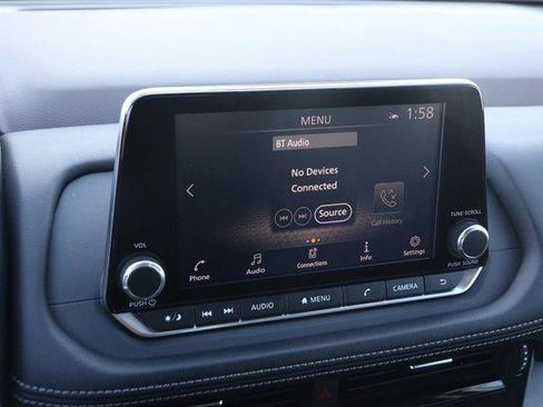 Used 2021 Nissan Rogue SV image 15