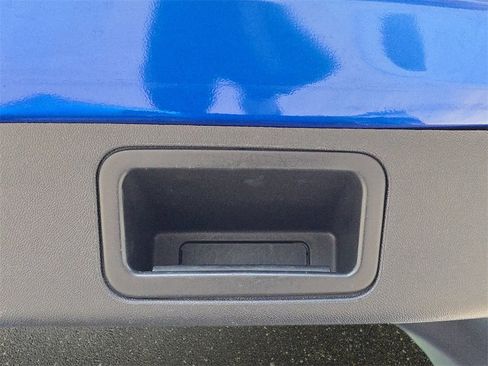 Used 2018 Chevrolet Volt LT w/ Comfort Package image 17