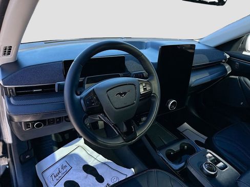 Used 2023 Ford Mustang Mach-E Premium image 9