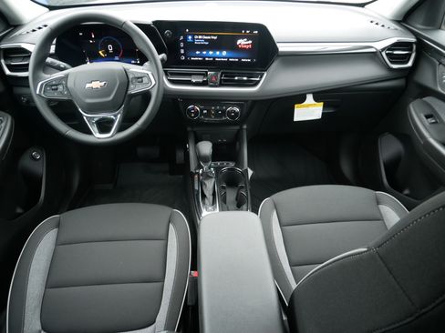 New 2026 Chevrolet TrailBlazer LT w/ Convenience Package AWD/4WD image 6
