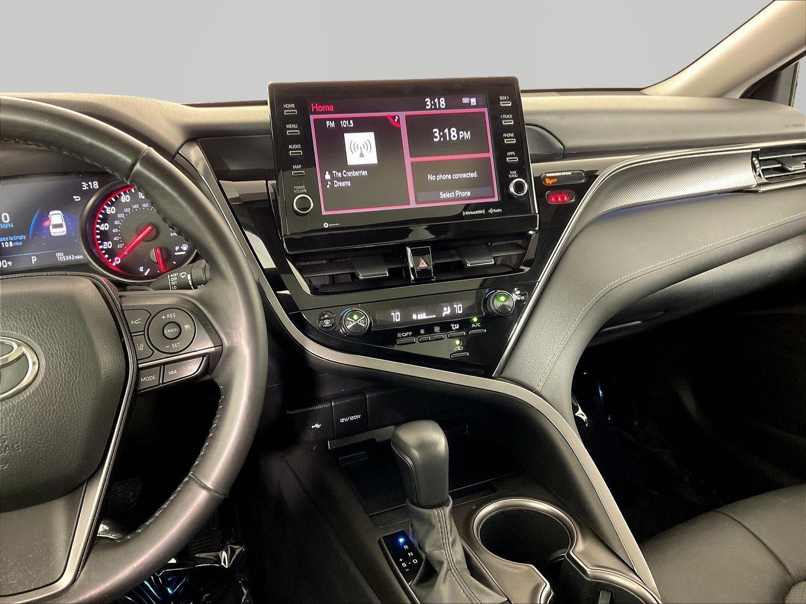 Used 2023 Toyota Camry XSE FWD image 9