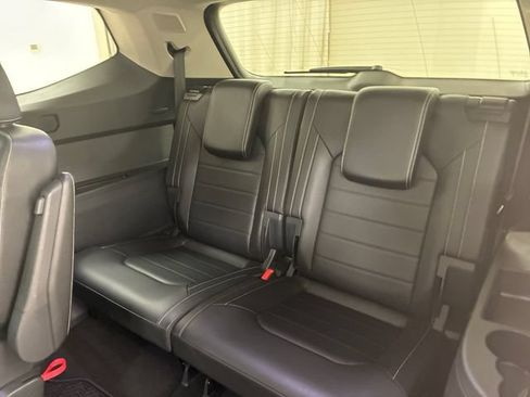 Used 2023 Volkswagen Atlas SEL Premium AWD/4WD image 18