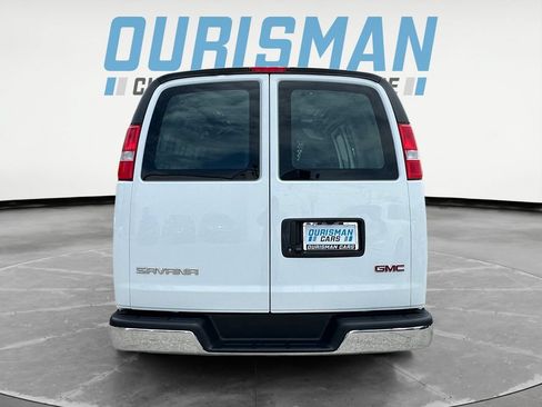 Used 2025 GMC Savana 2500 w/ Driver Convenience Package RWD image 5