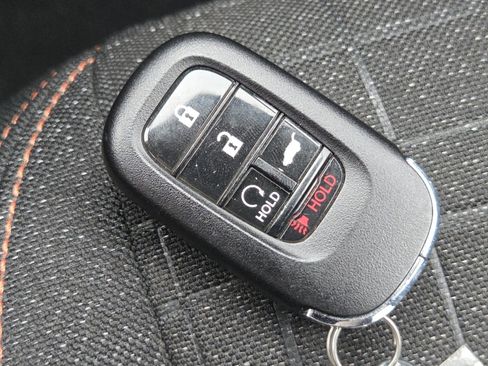 Used 2024 Honda HR-V Sport image 32