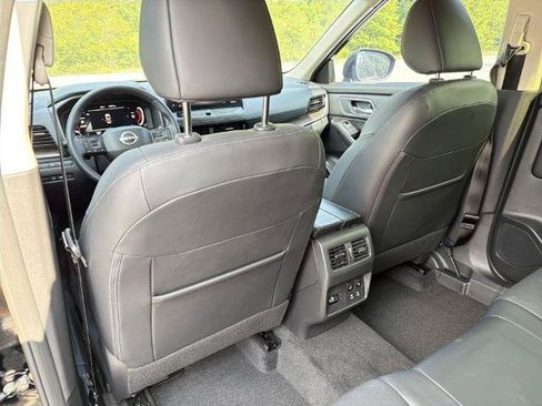 Certified 2025 Nissan Rogue Platinum w/ Platinum Premium Package FWD image 22