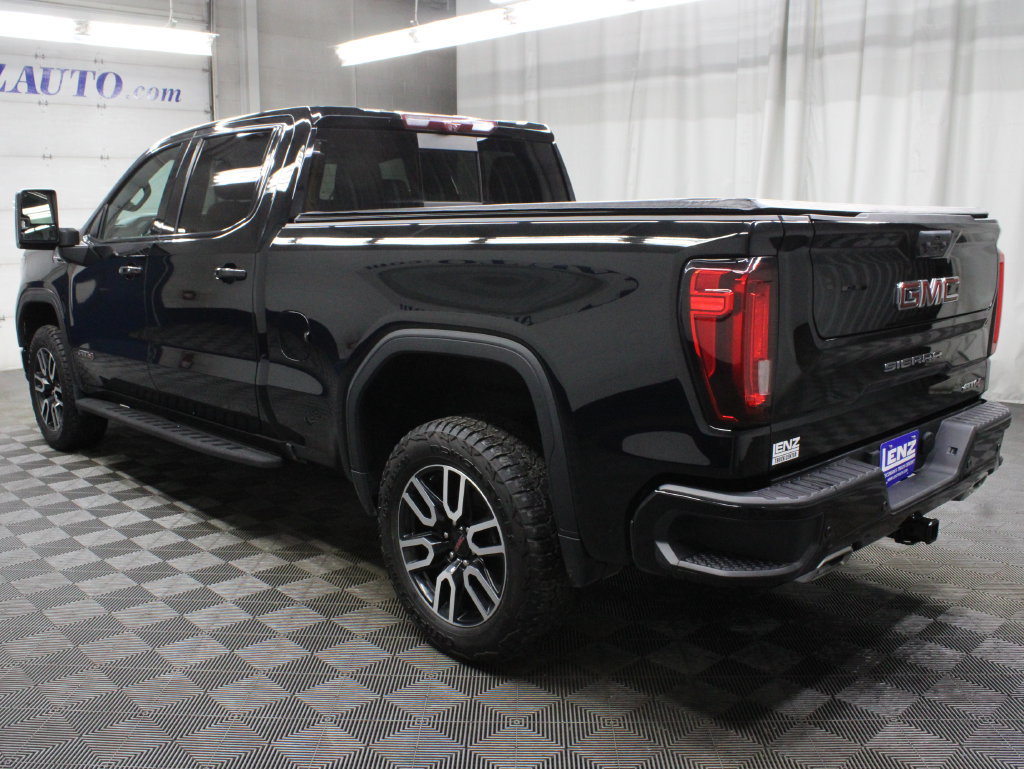 Used 2024 GMC Sierra 1500 AT4 w/ Technology Package AWD/4WD image 7