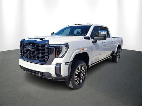 Used 2024 GMC Sierra 2500 Denali Ultimate w/ Max Trailering Package image 2