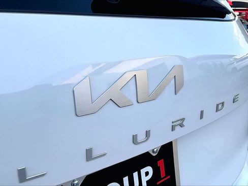 Certified 2025 Kia Telluride S FWD image 31