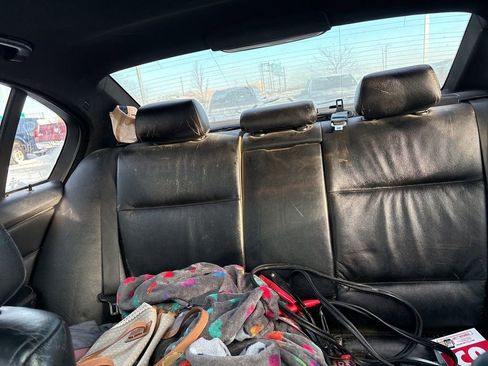 Used 2006 BMW 330i Sedan image 16