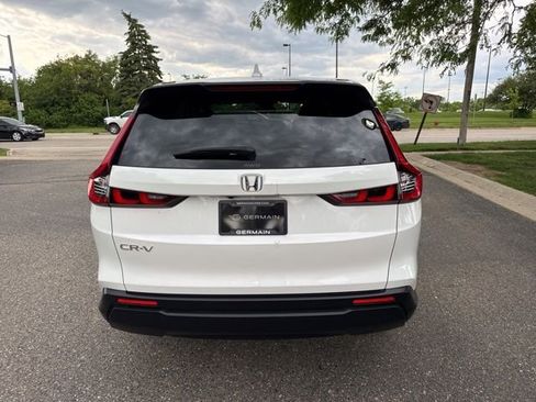 Certified 2024 Honda CR-V EX image 9