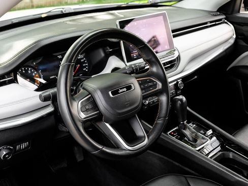 Used 2022 Jeep Compass Limited image 4