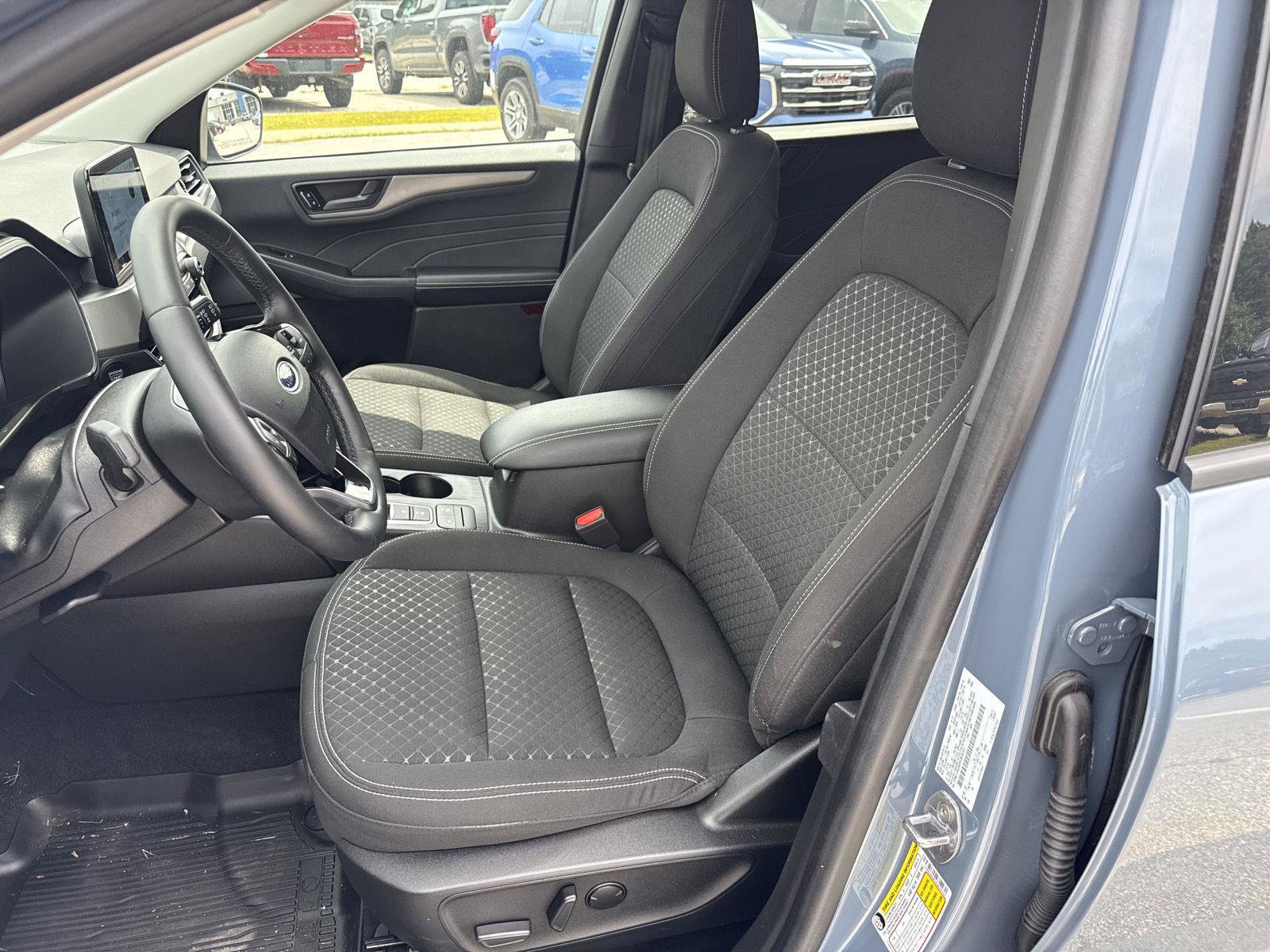Used 2023 Ford Escape Active AWD/4WD image 10