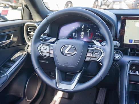 Used 2026 Lexus IS 350 F Sport RWD image 16