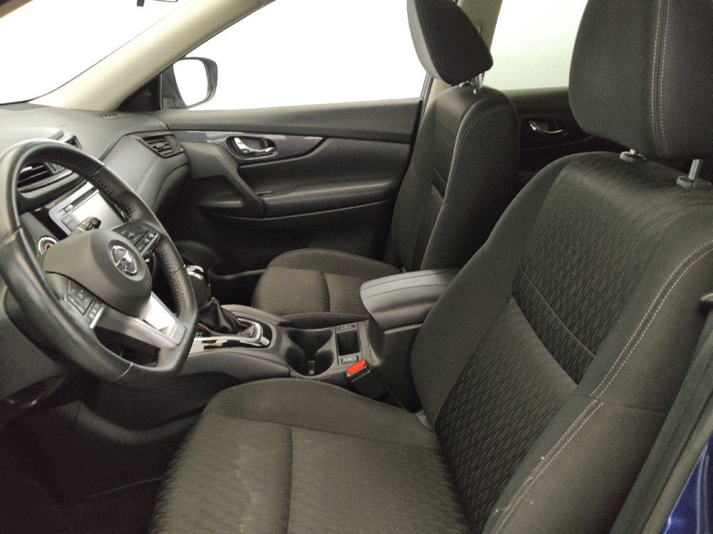 Used 2019 Nissan Rogue SV AWD/4WD image 17