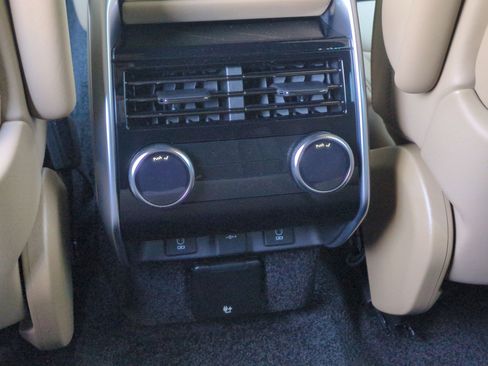 New 2026 Land Rover Range Rover SE AWD/4WD image 24