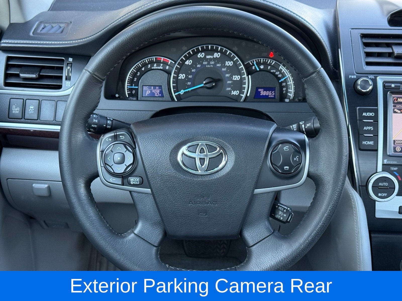 Used 2014 Toyota Camry XLE w/ Leather Package FWD image 31