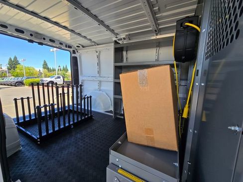 Used 2025 RAM ProMaster 2500 FWD image 21