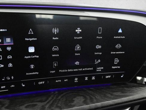 Certified 2025 Audi Q5 Premium w/ Convenience Package image 15