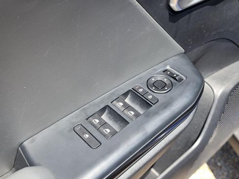 Used 2025 Kia K4 FWD image 17