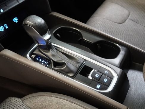 Used 2019 Hyundai Santa Fe SEL FWD image 21