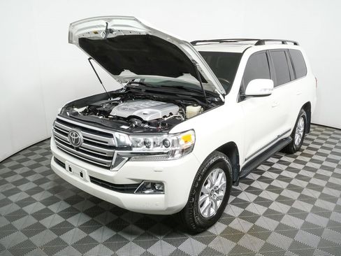 Used 2021 Toyota Land Cruiser image 34