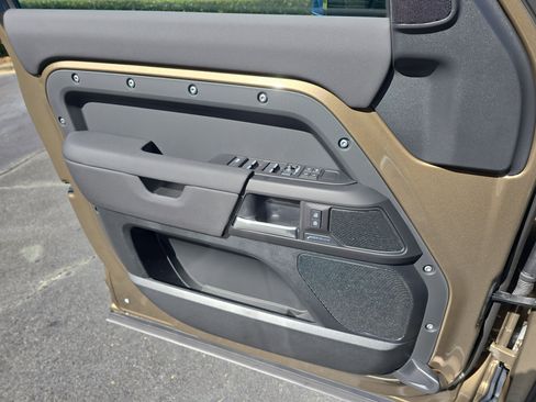 New 2026 Land Rover Defender 110 S image 25