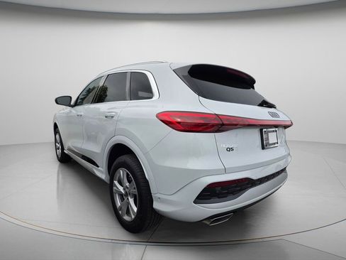 Certified 2025 Audi Q5 Premium w/ Convenience Package AWD/4WD image 7