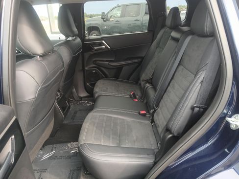 Used 2025 Mitsubishi Outlander SE AWD/4WD image 16