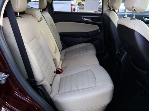Used 2019 Ford Edge SEL w/ Equipment Group 201A FWD image 22