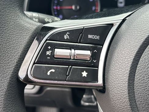 Certified 2023 Kia Forte LXS w/ LXS Technology Package FWD image 23