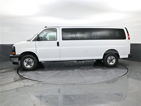 New 2025 GMC Savana 3500 LT w/ LT Preferred Equipment Group image 8