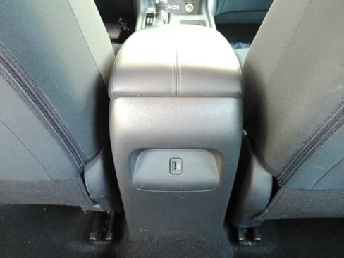 Used 2025 Nissan Sentra SV FWD image 24