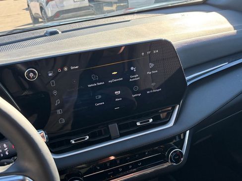 Used 2025 Chevrolet Equinox LT image 21