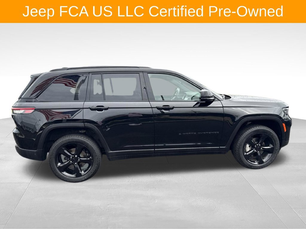 Certified 2024 Jeep Grand Cherokee Limited w/ Black Appearance Package AWD/4WD image 2
