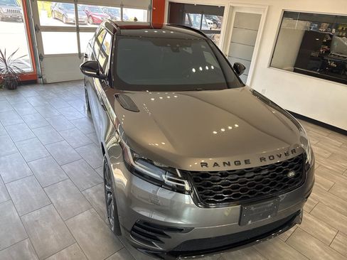 Used 2019 Land Rover Range Rover Velar R-Dynamic SE image 3