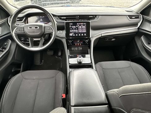 Used 2023 Jeep Grand Cherokee L Laredo w/ Luxury Tech Group I AWD/4WD image 14