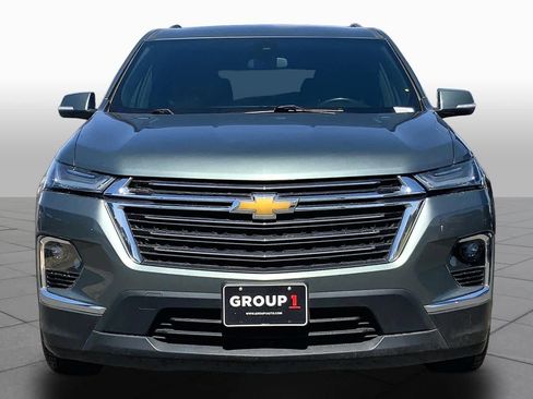 Used 2023 Chevrolet Traverse LT FWD image 4