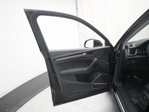 New 2025 Audi Q5 e Premium Plus image 29