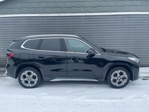 Used 2025 BMW X1 xDrive28i image 9