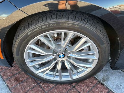 Used 2023 BMW 330i Sedan w/ Driving Assistance Package image 6