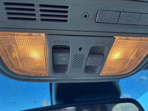 Used 2014 Honda Odyssey EX-L image 31
