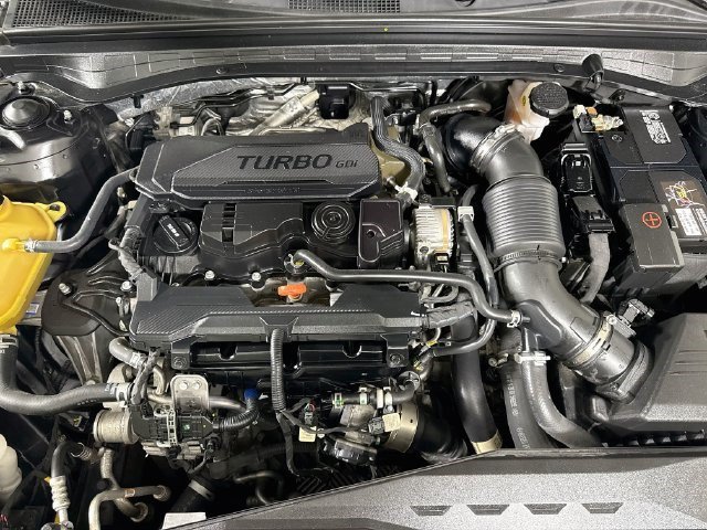 Used 2022 Kia K5 GT-Line FWD image 38