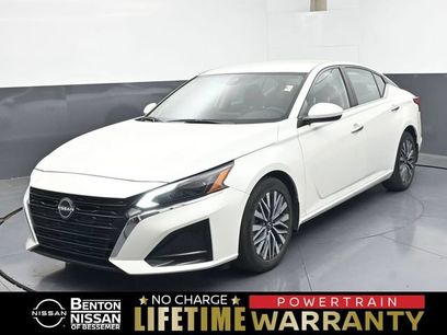 Used 2023 Nissan Altima 2.5 SV