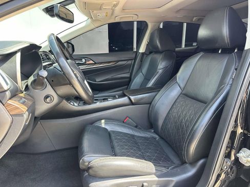 Used 2017 Nissan Maxima Platinum FWD image 14