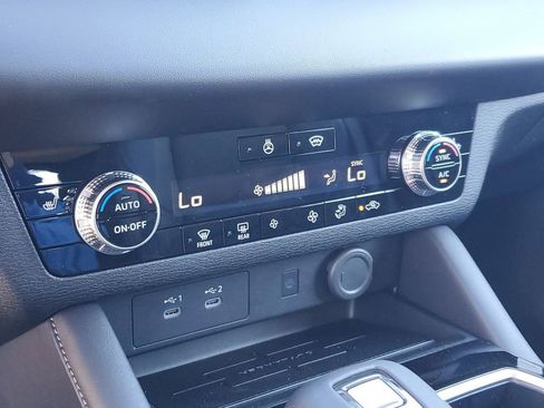 New 2026 Mitsubishi Outlander AWD image 27